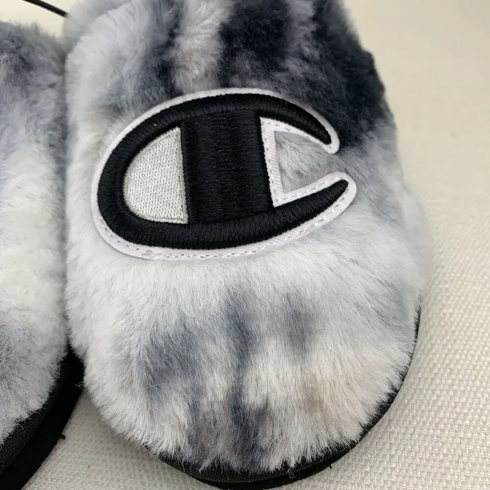 Champion‎ Sleepover Ombre Fur Black/Svstn/White Slipper Youth 4 New - Small Flaw